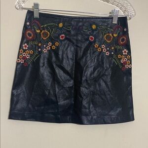Cherry Paris Black vegan leather mini Skirt women 11 Floral Embroidery boho Y2K
